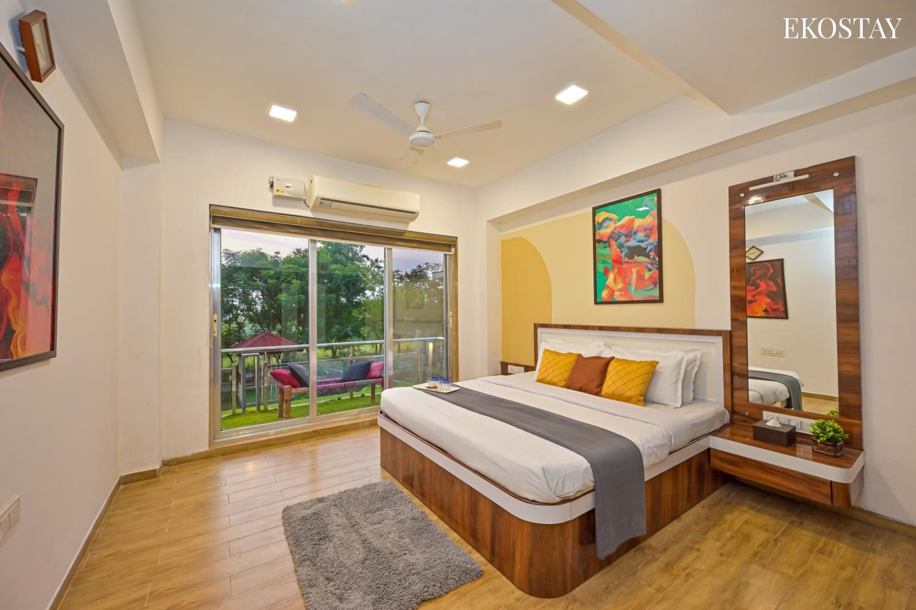 EKOSTAY - Woodpecker Villa view 3
