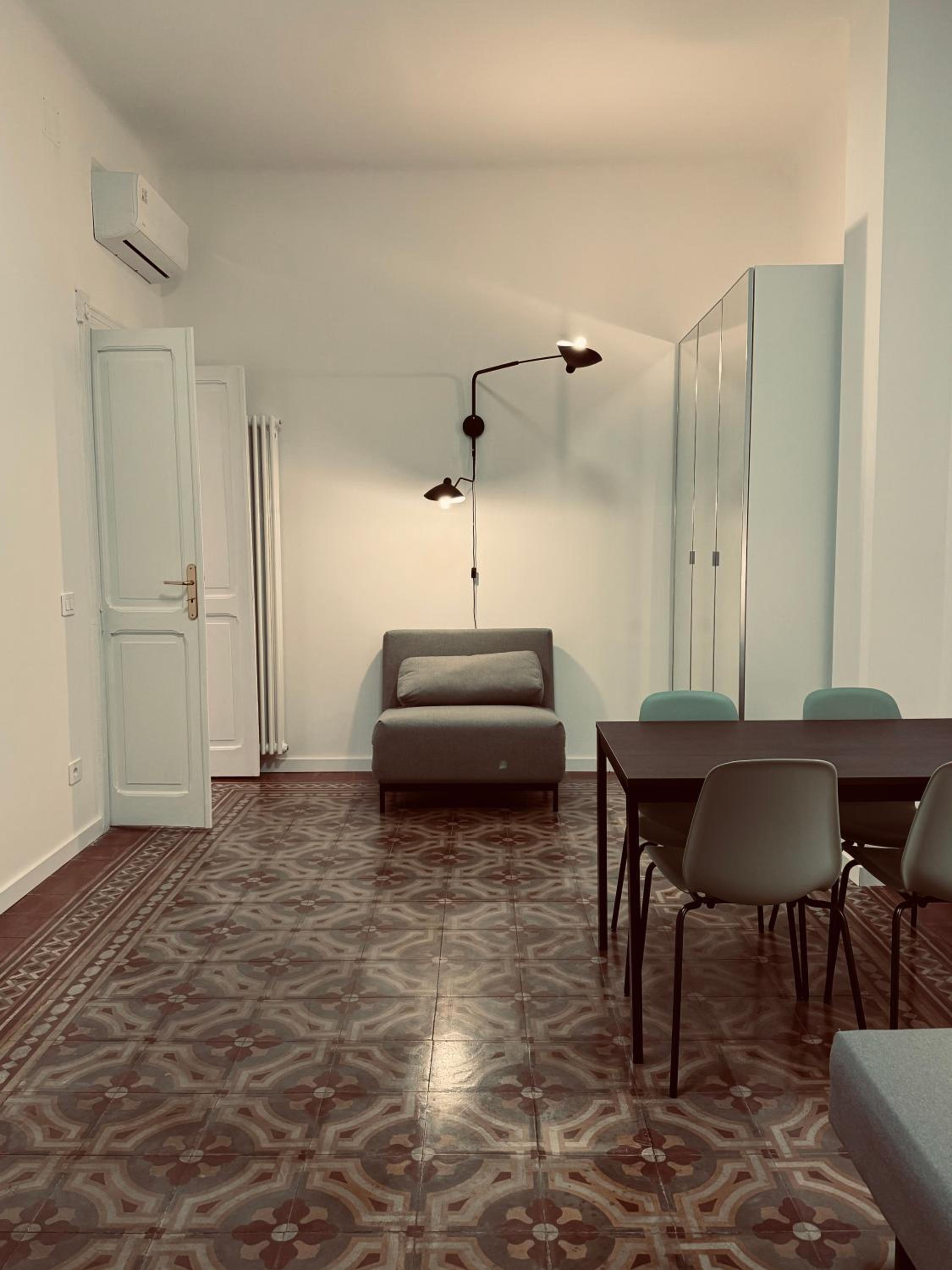 Noliday Savona Center Art Deco Apartment view 5