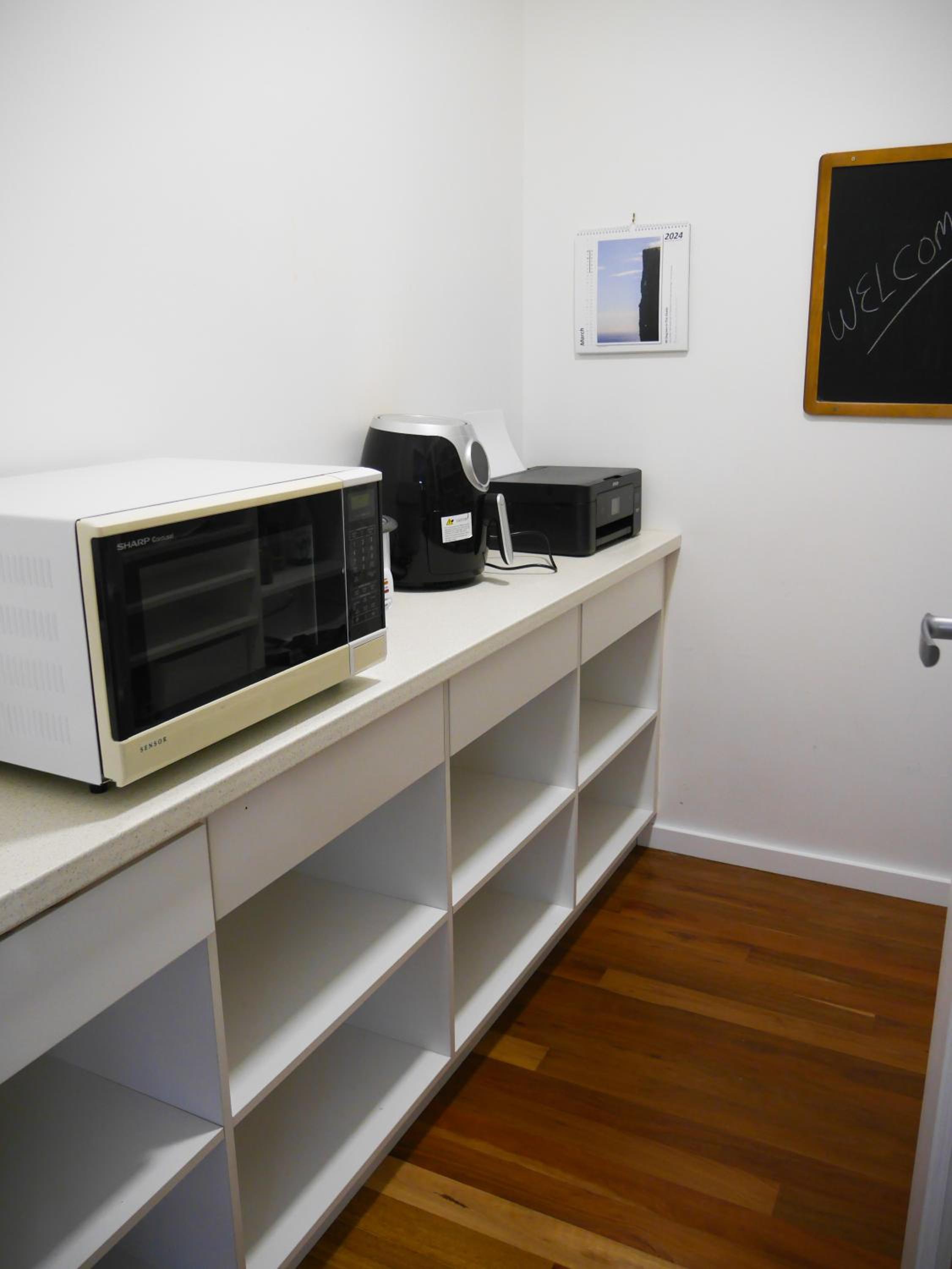 Luxury Home in Yowie Bay - pet friendly