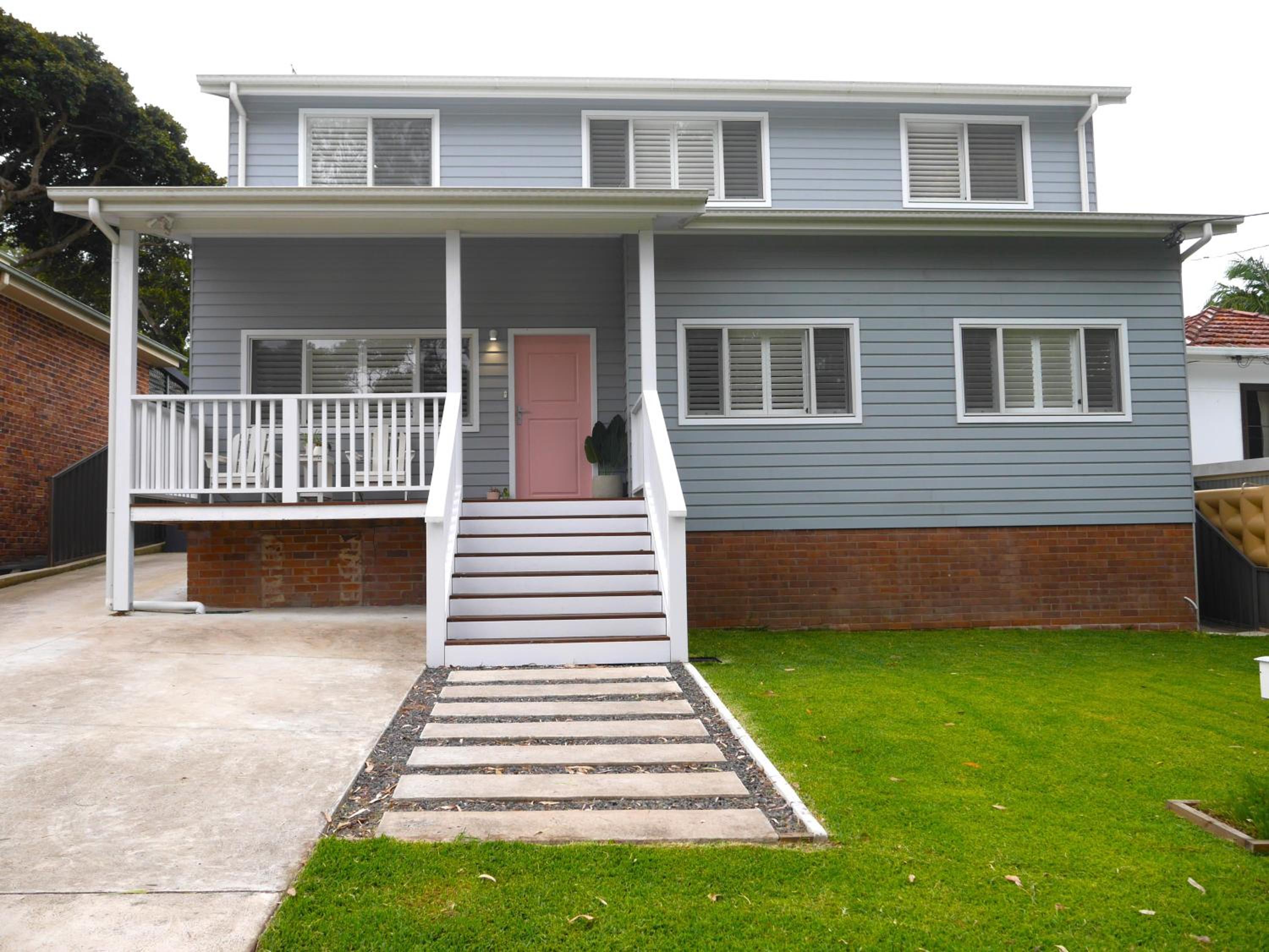 Luxury Home in Yowie Bay - pet friendly