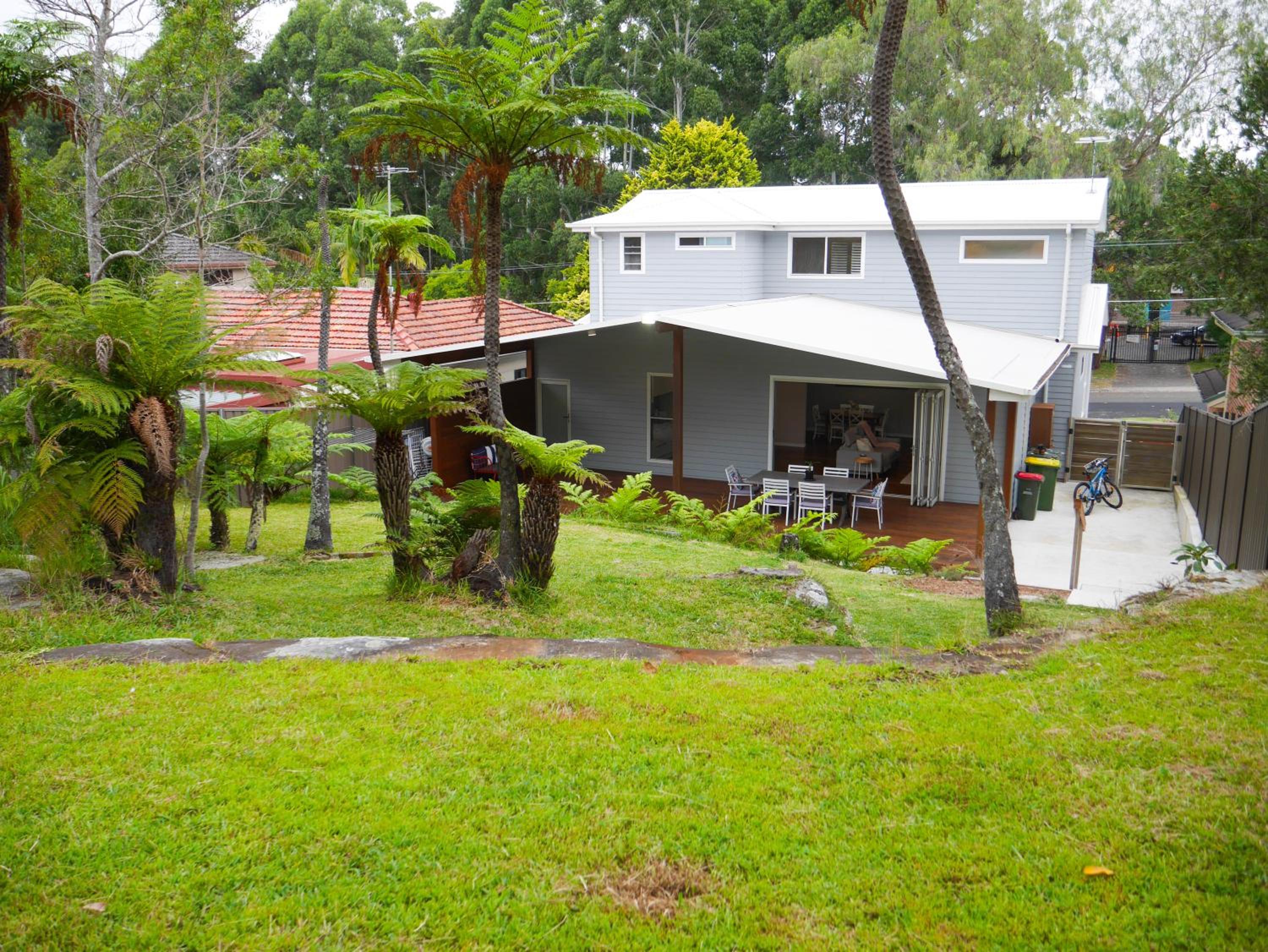 Luxury Home in Yowie Bay - pet friendly