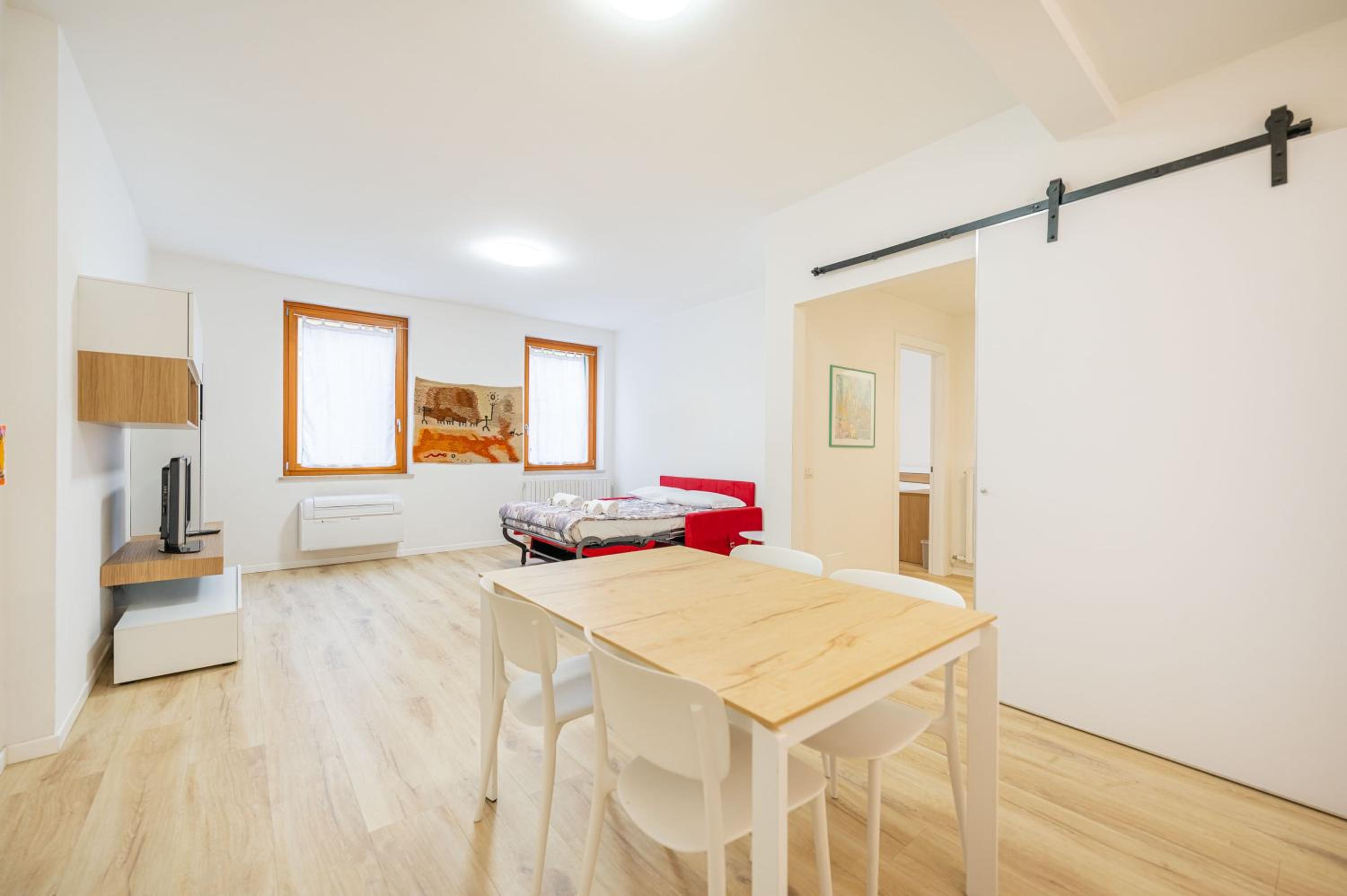 Arena Flat: Verona Centre view 4