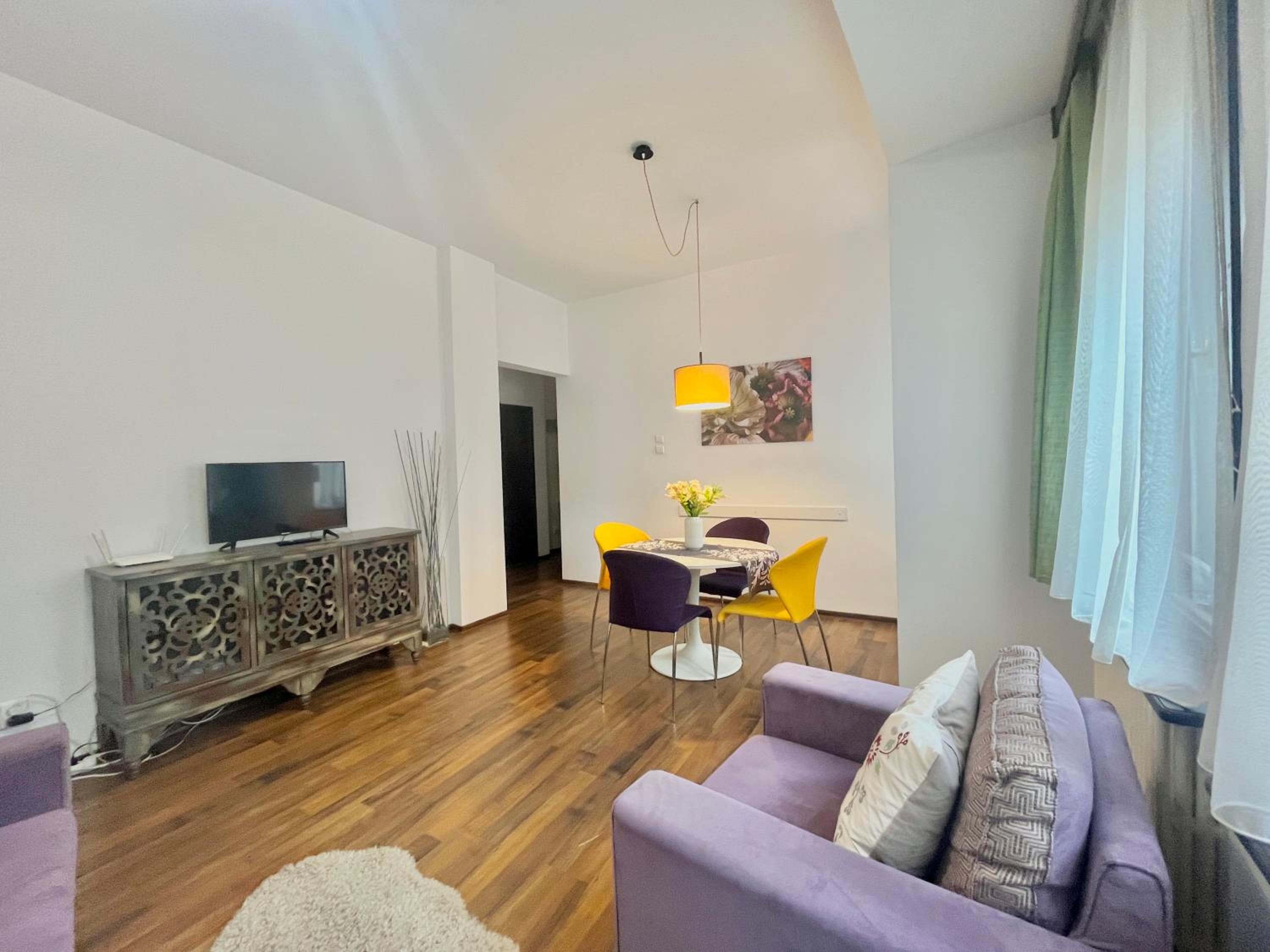 Vibrant Victoriei apartment view 4