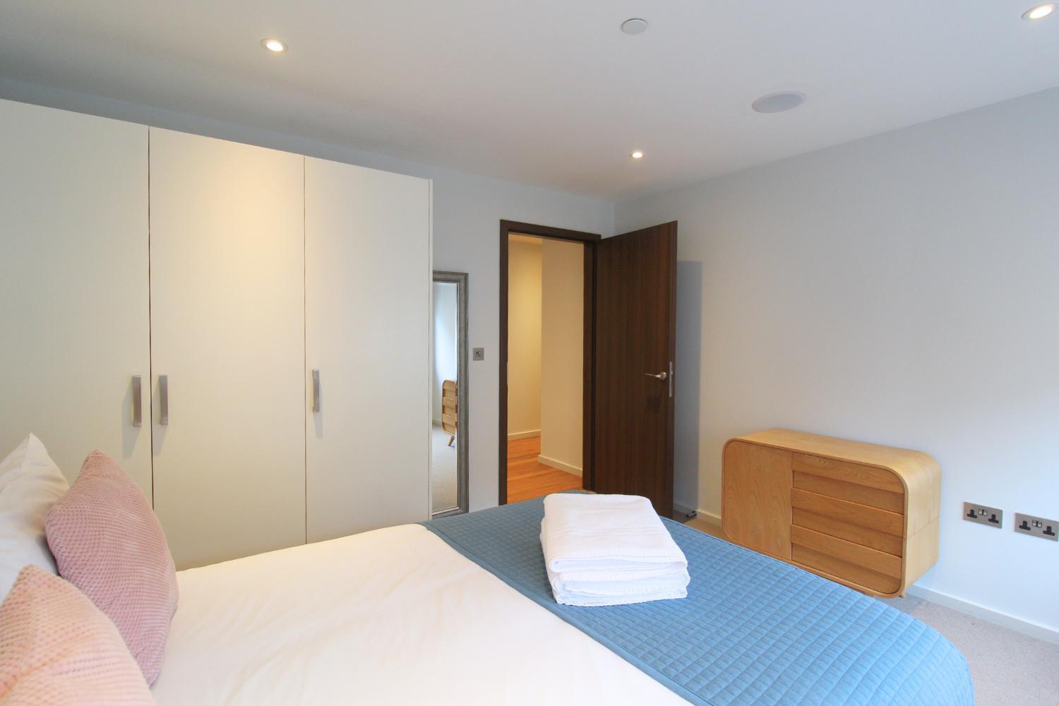 Ibis House by Viridian Apartments