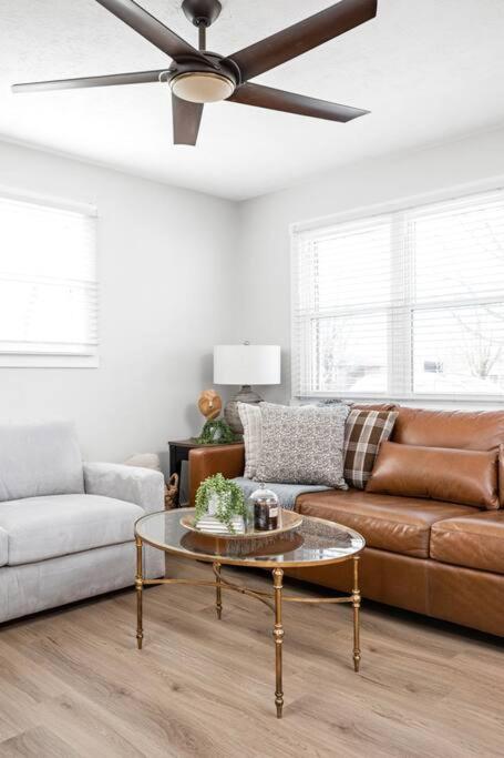 Newly Renovated Retreat 30mins to Downtown Indy view 3