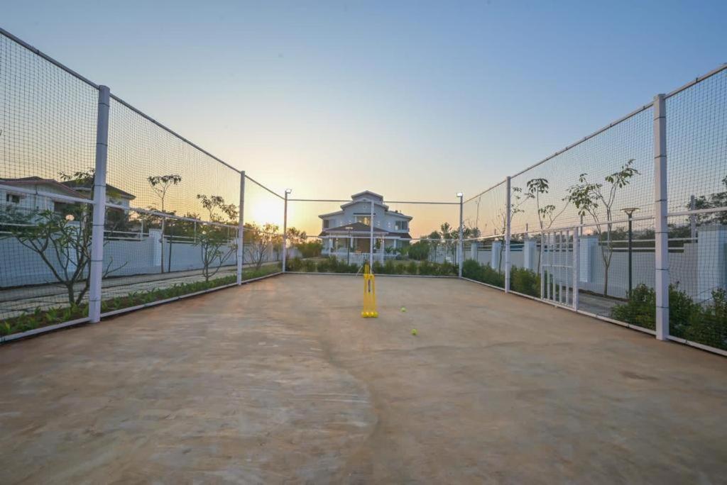 Redhomex The Grandeur 7BHK