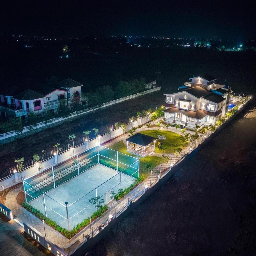 Redhomex The Grandeur 7BHK