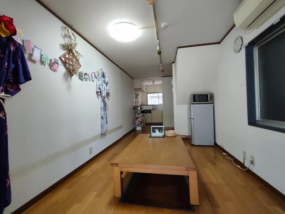 2 min from NANBA 16 min from USJ by train
