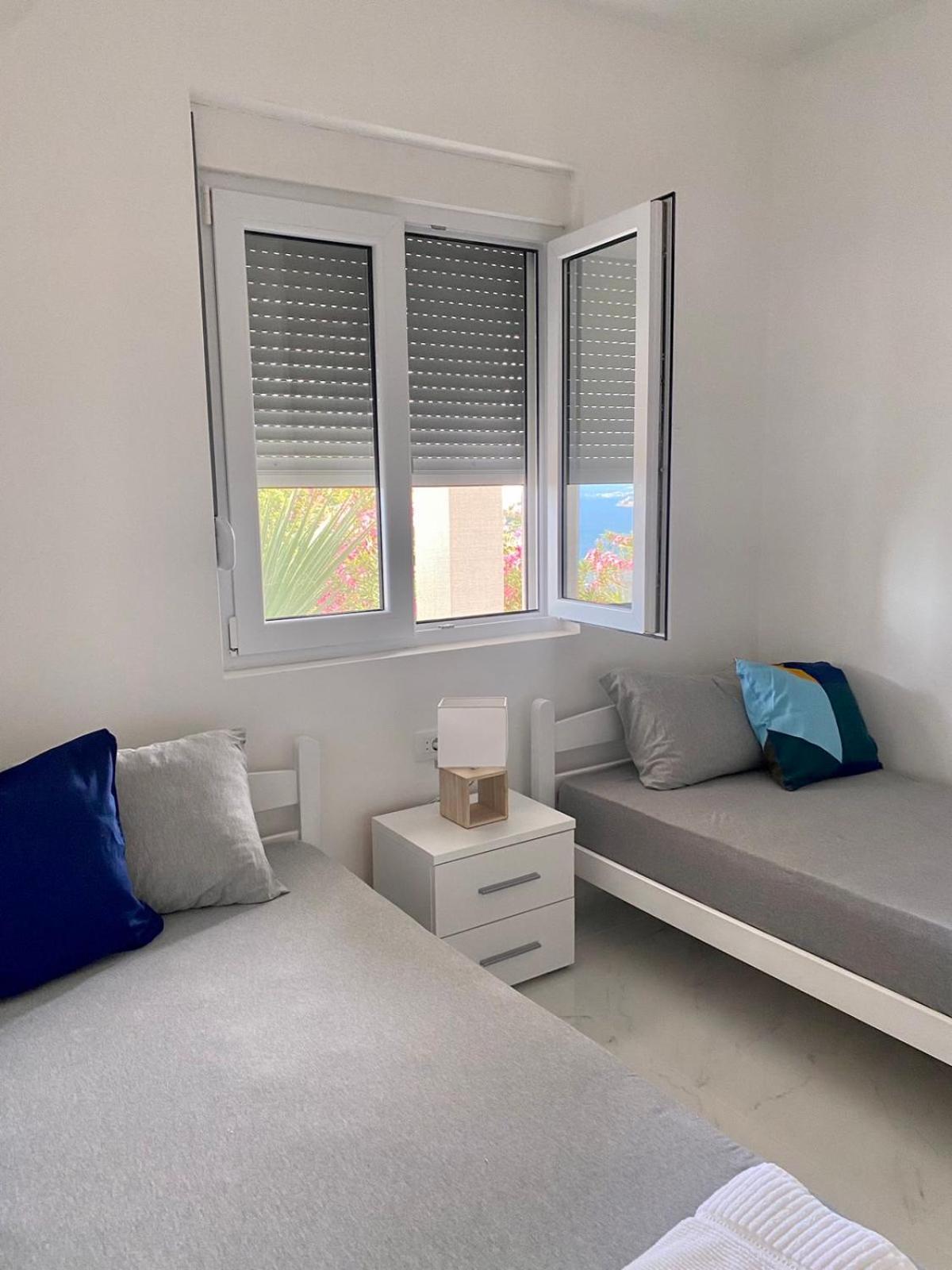 Vini Apartments