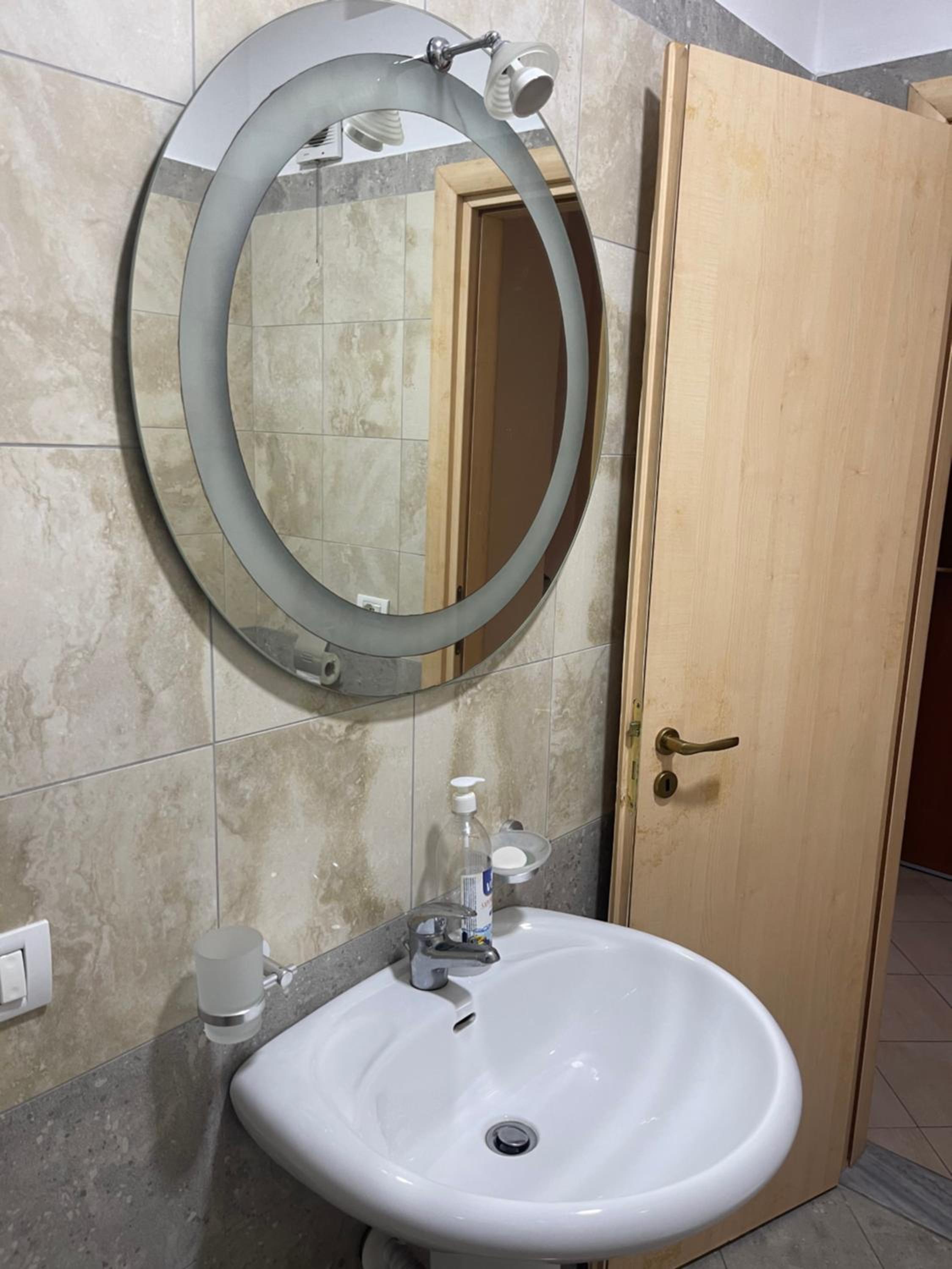 Apartament shkembi i kavajes
