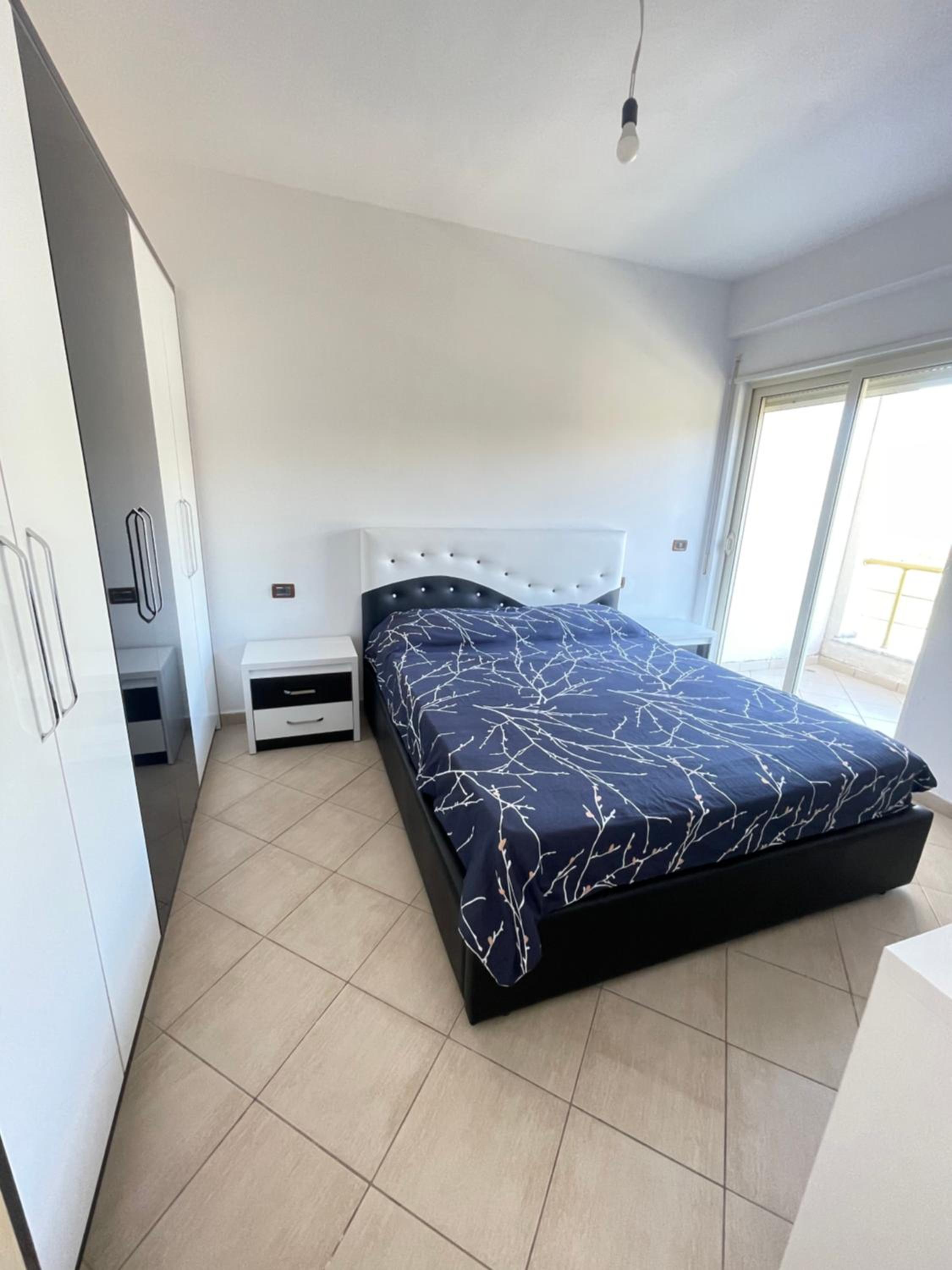 Apartament shkembi i kavajes