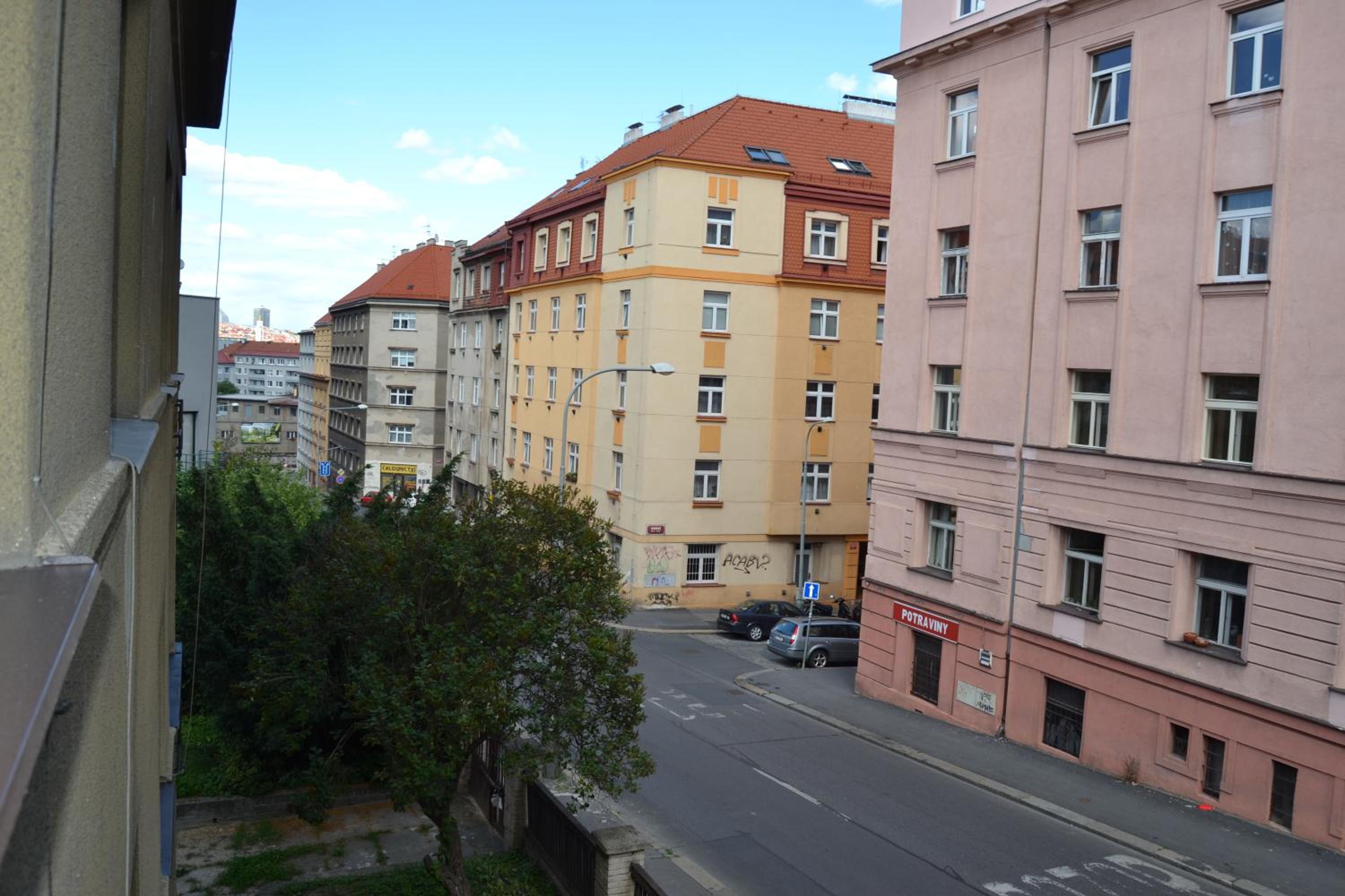Jezerka Apartments - Free Parking - Easy Access to Center
