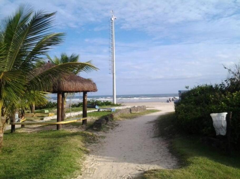 casa de praia condominio guaratuba bertioga