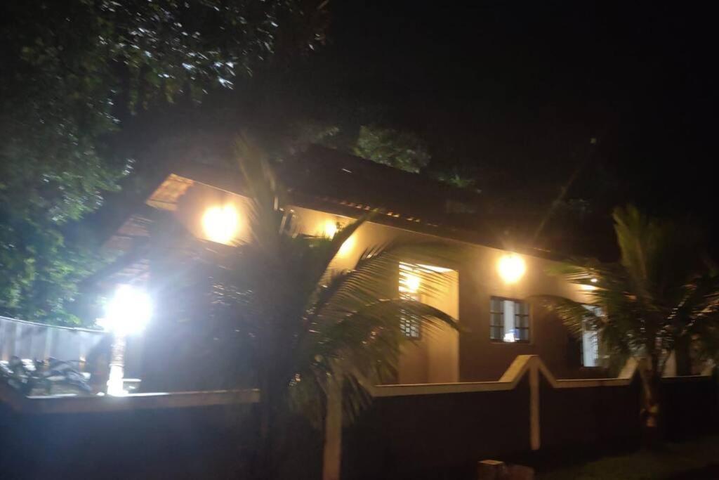 casa de praia condominio guaratuba bertioga