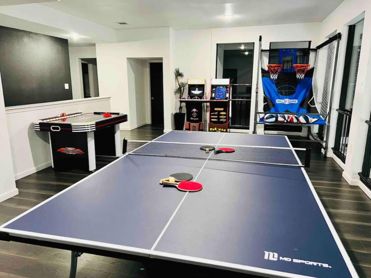 Contemporary Mansion, Gameroom , Theatre view 3