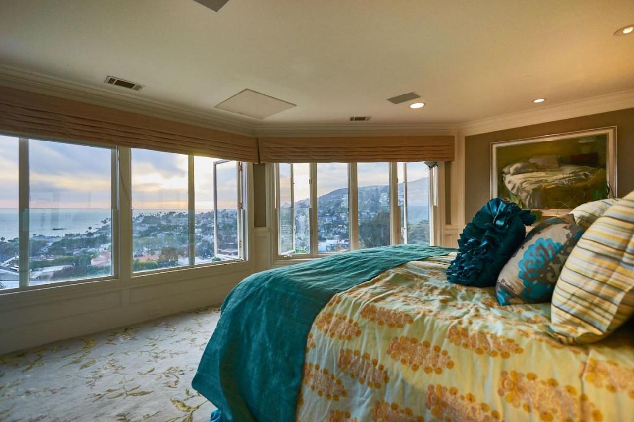 UNEQUALLED LUXURY VILLA BEACH 7000ft 180 VIEW view 4