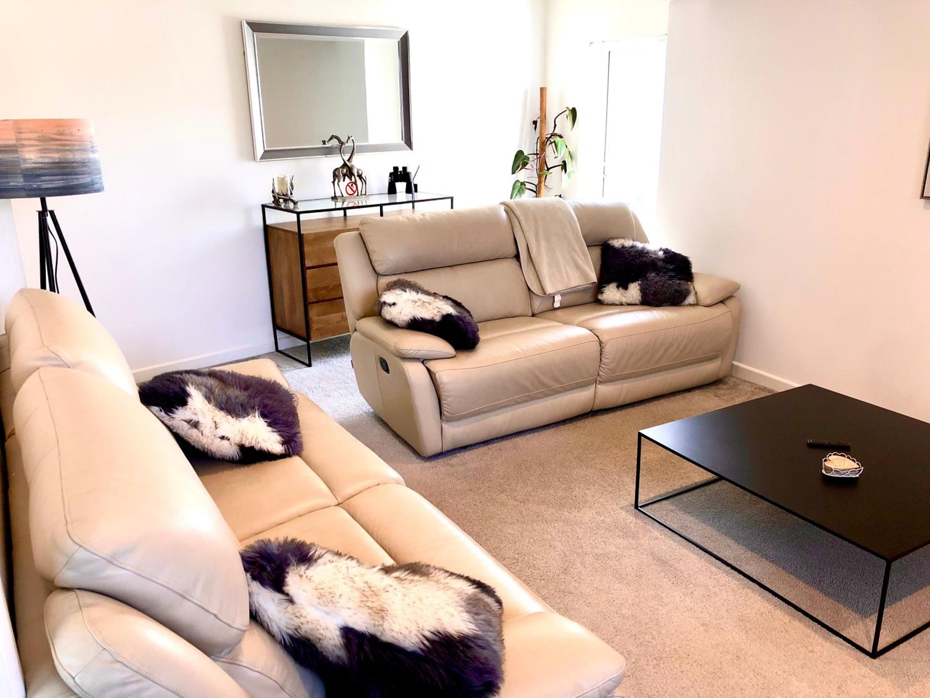 Great location very spacious. Sea and castle view