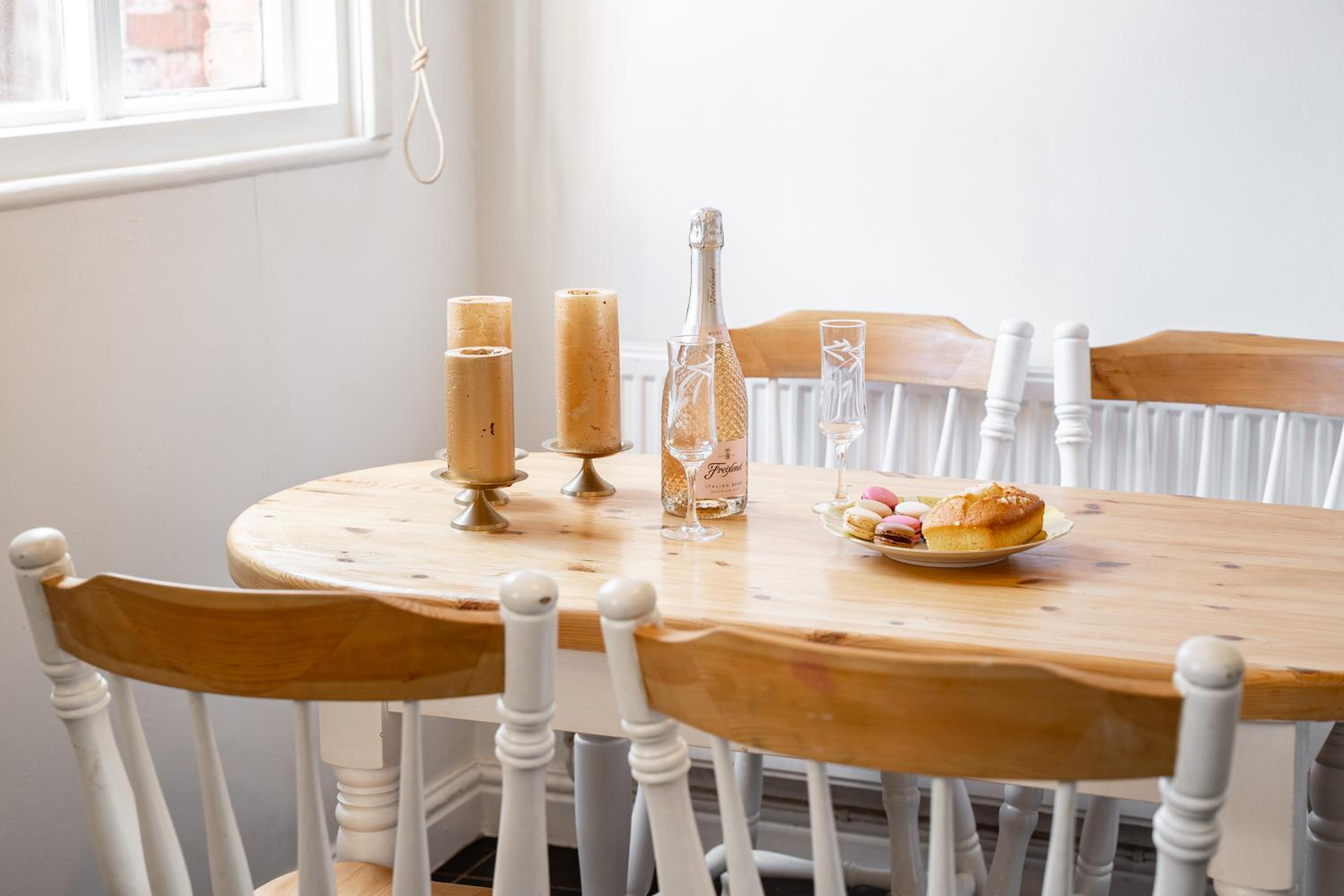 Fantastic town centre location Sleeps 4