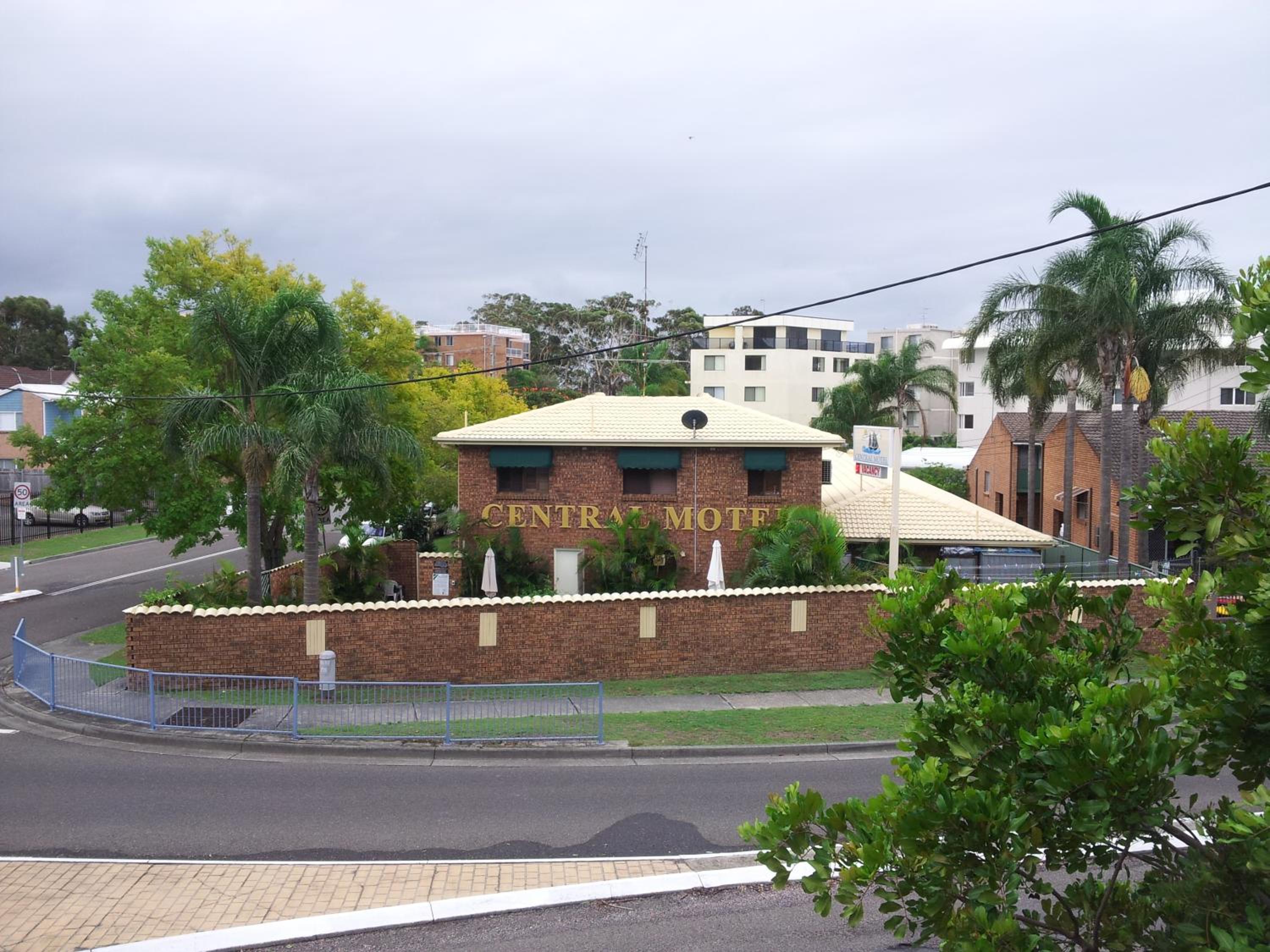 Hotel Central Motel Nelson Bay - Image 1