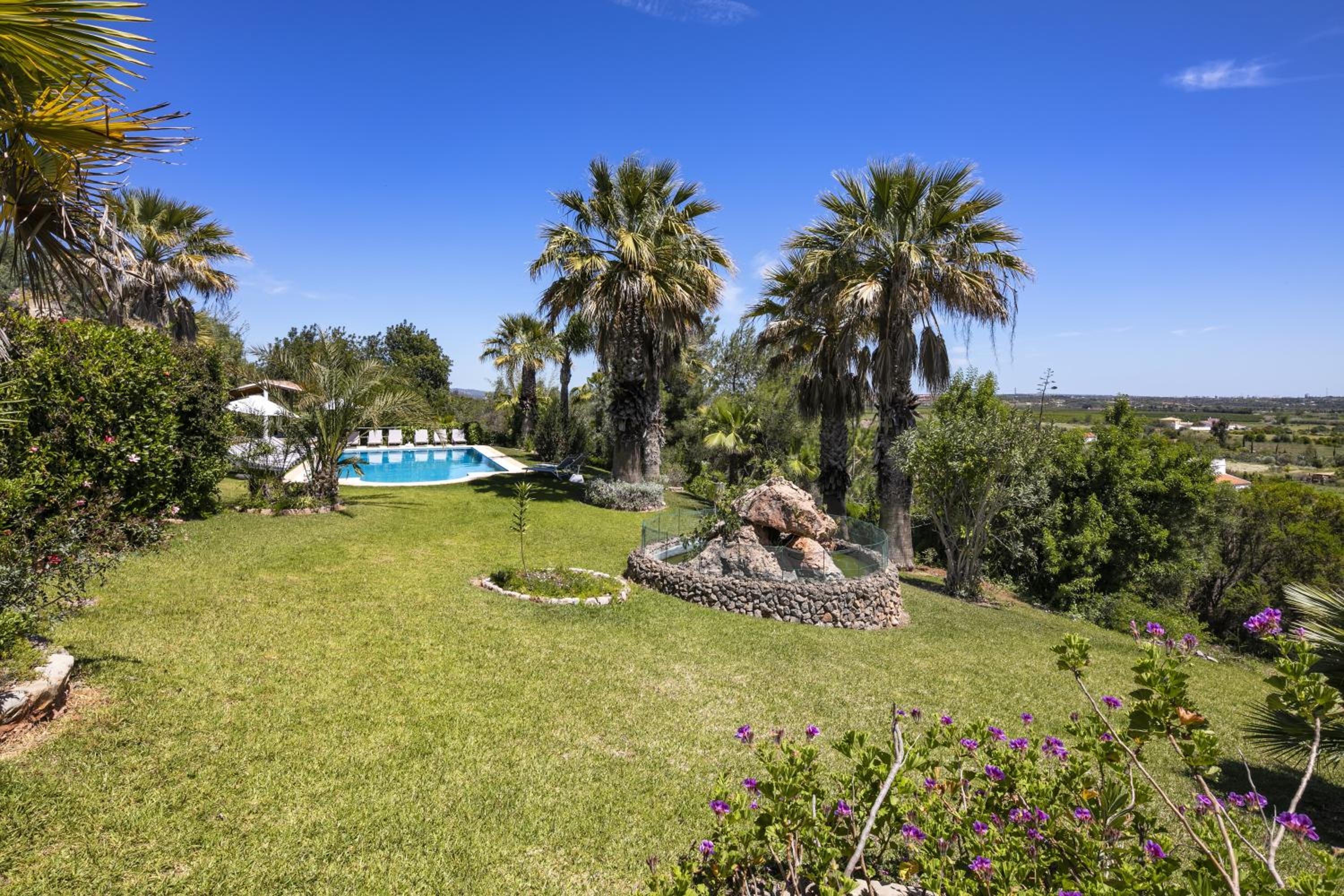 Charming Algarve Villa Villa Quinta Luz 9 Bedrooms Large Pool & Snooker