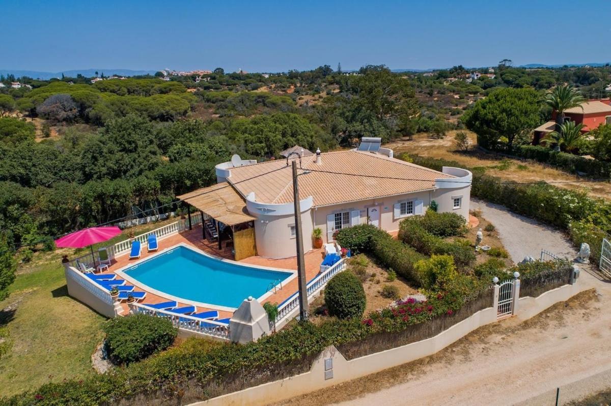 Cosy Carvoeiro Villa 5 Bedrooms Casa Solara Table Tennis Table view 4