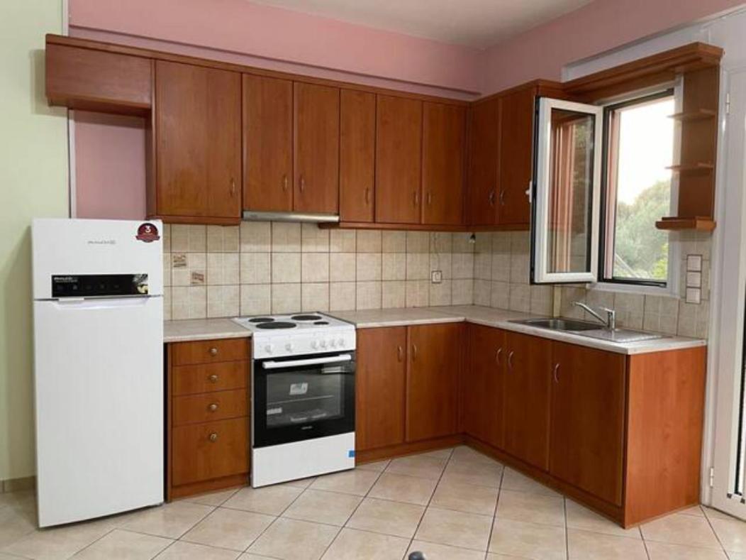 Spacious Quiet Apartment for Relaxed Holidays 1 view 5