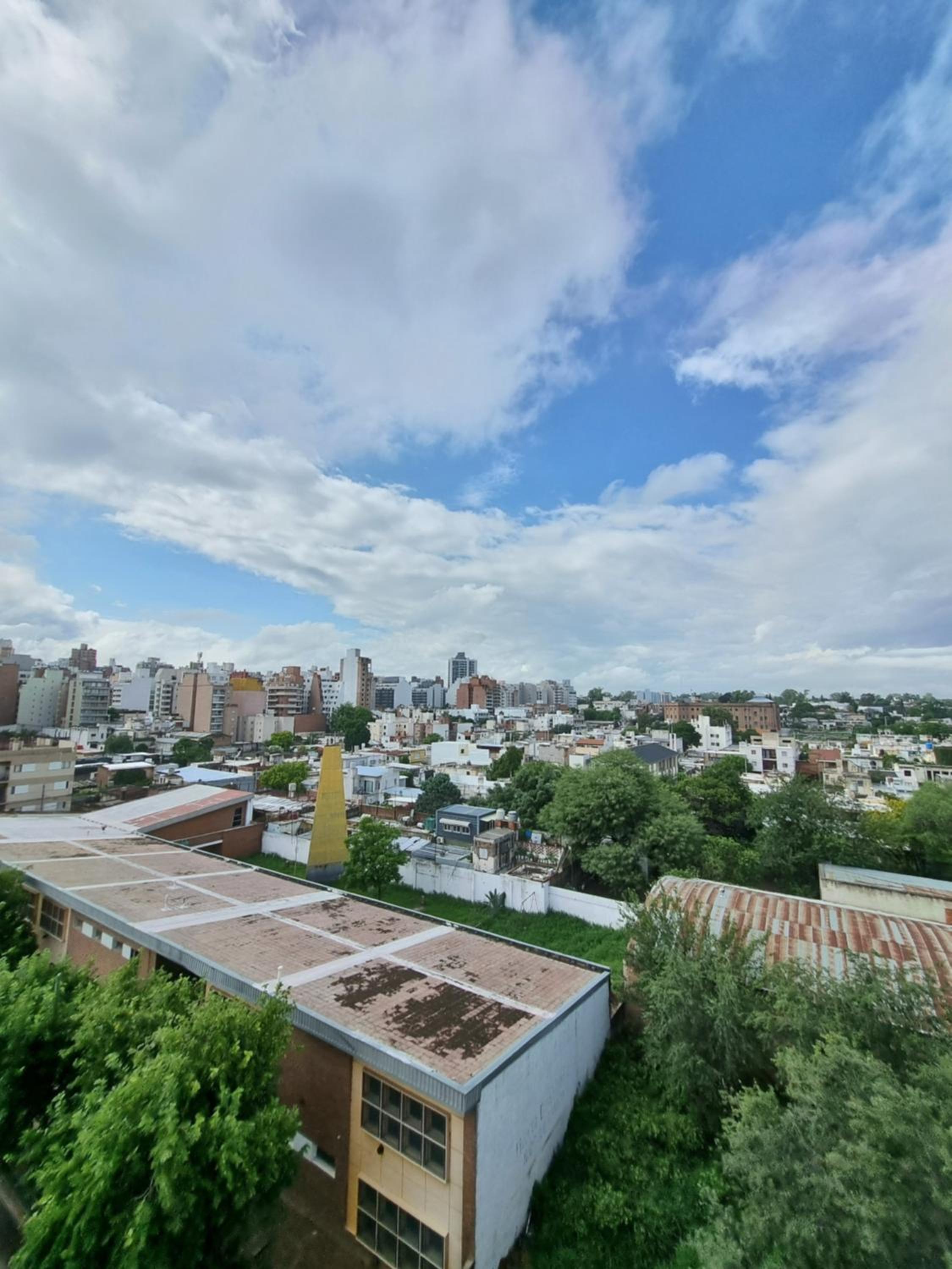 Alójate en este espacioso departamento mensual