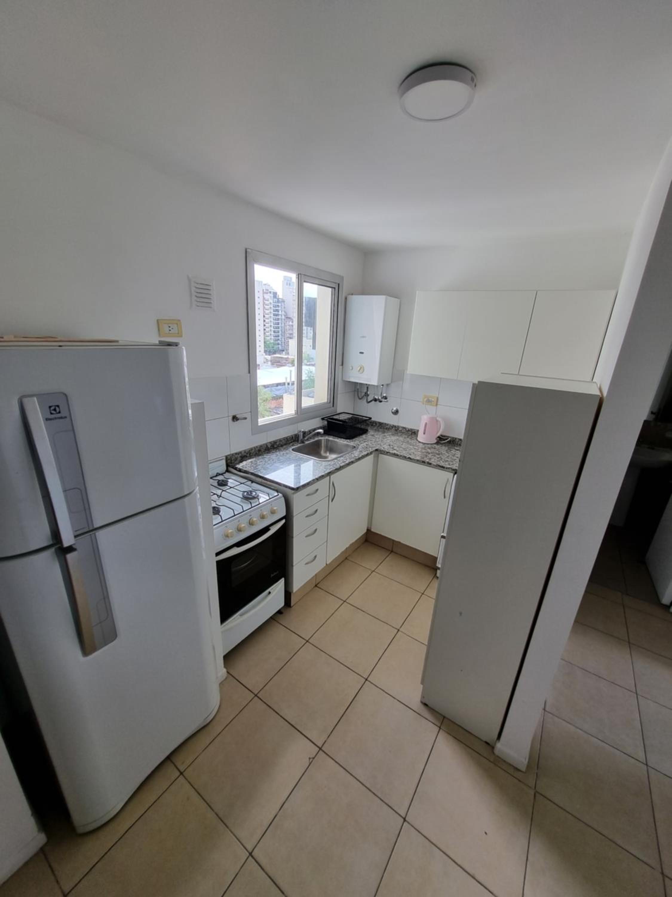 Alójate en este espacioso departamento mensual