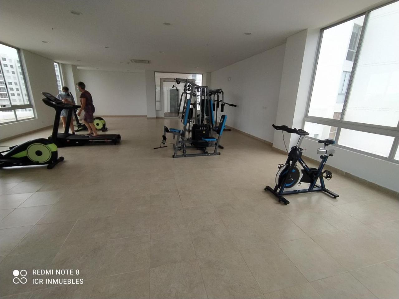 Hermoso apartamento Aqualina Green Piso 5 Vista a piscina
