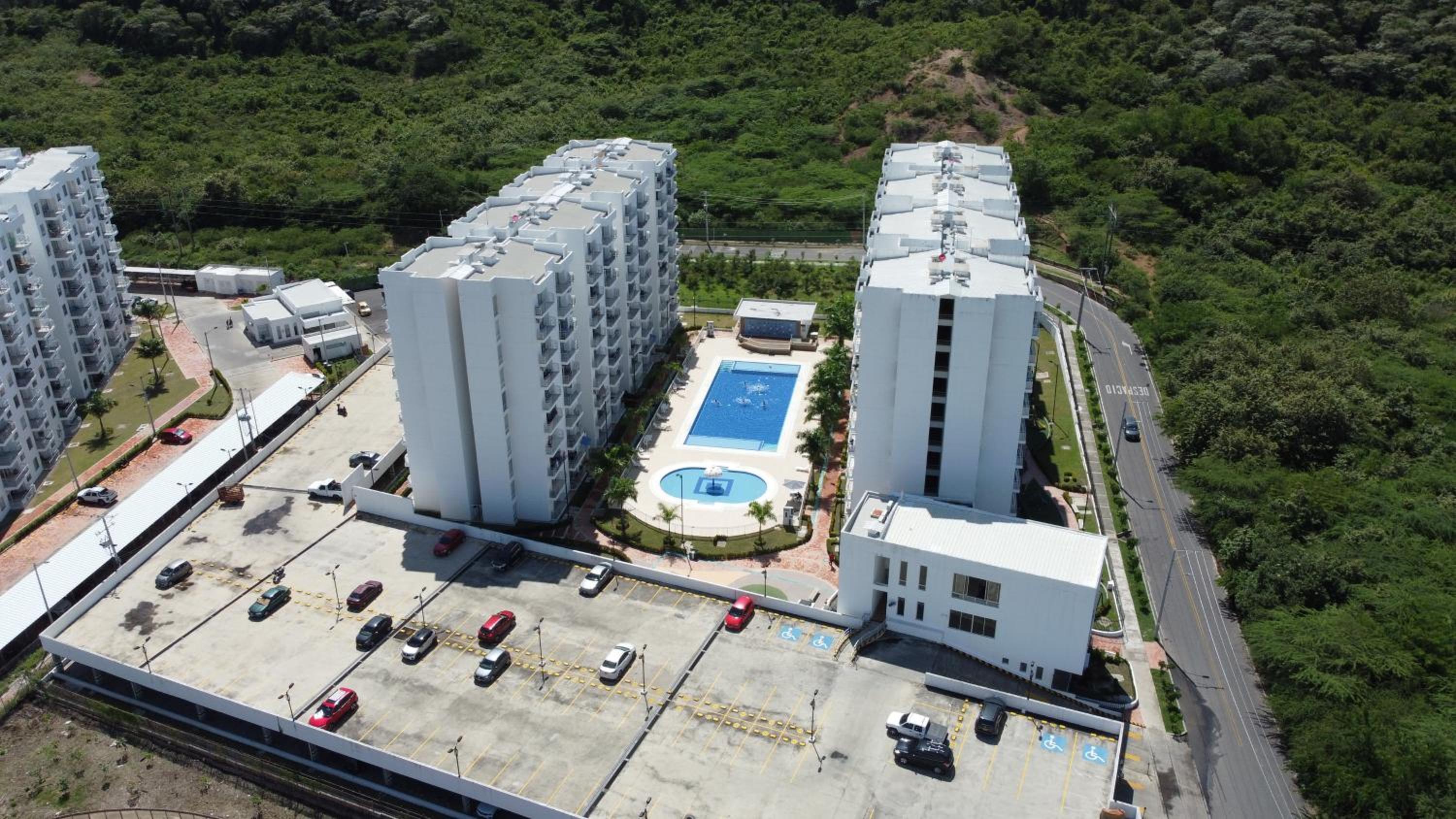 Hermoso apartamento Aqualina Green Piso 5 Vista a piscina