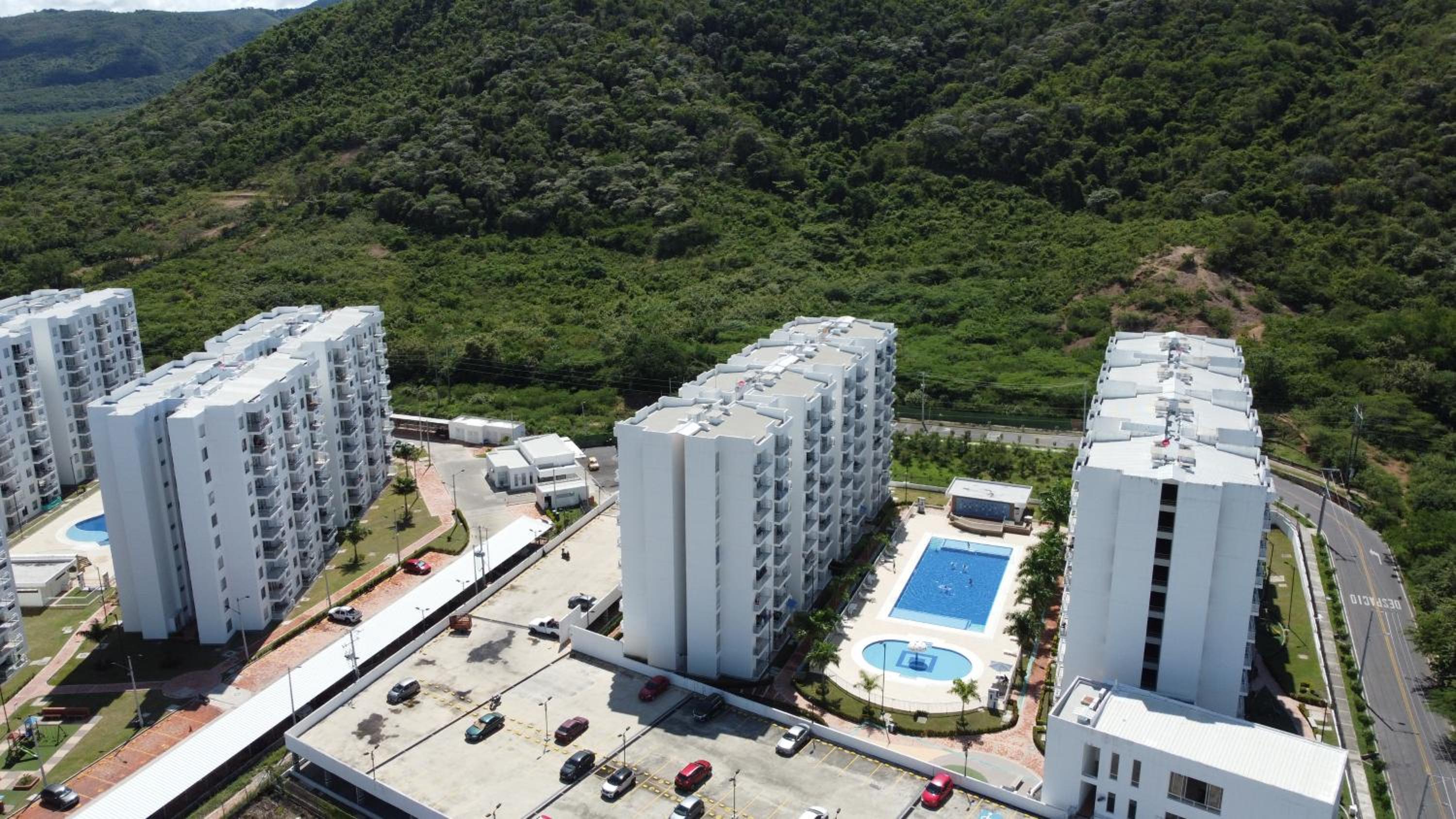 Hermoso apartamento Aqualina Green Piso 5 Vista a piscina
