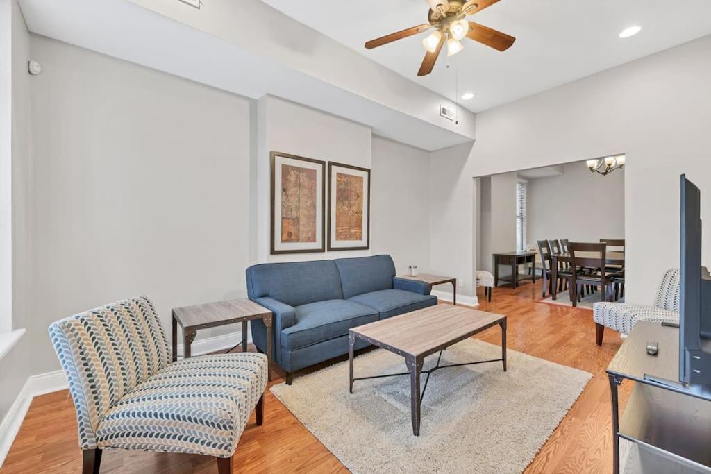 Ofallon Vacations - Entire building in The Grove Perfect for Groups - Property Image 1