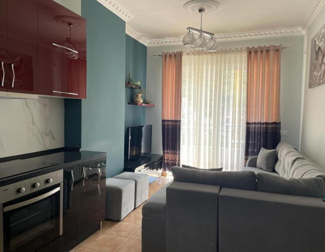 Topi Apartments