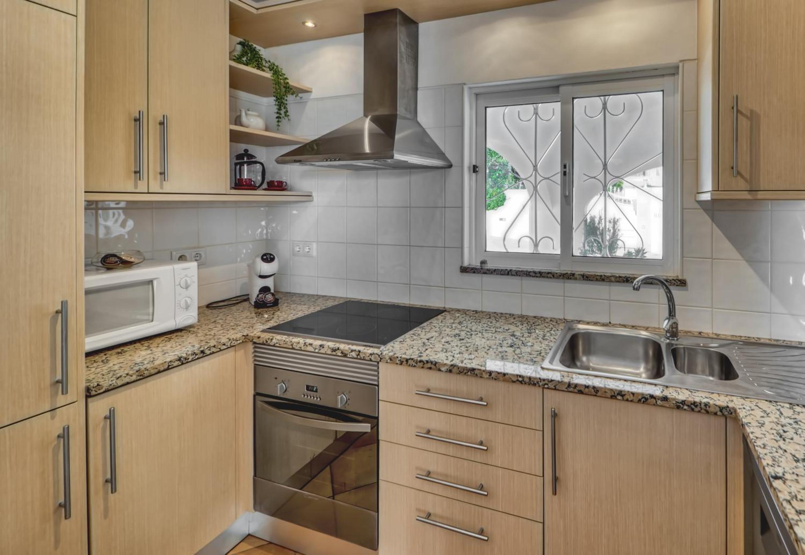 Carvoeiro Vacations - Casa Amira - Property Image 15