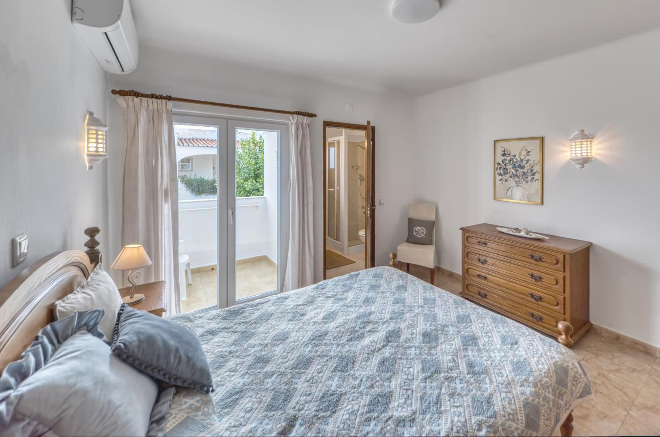 Carvoeiro Vacations - Casa Amira - Property Image 10