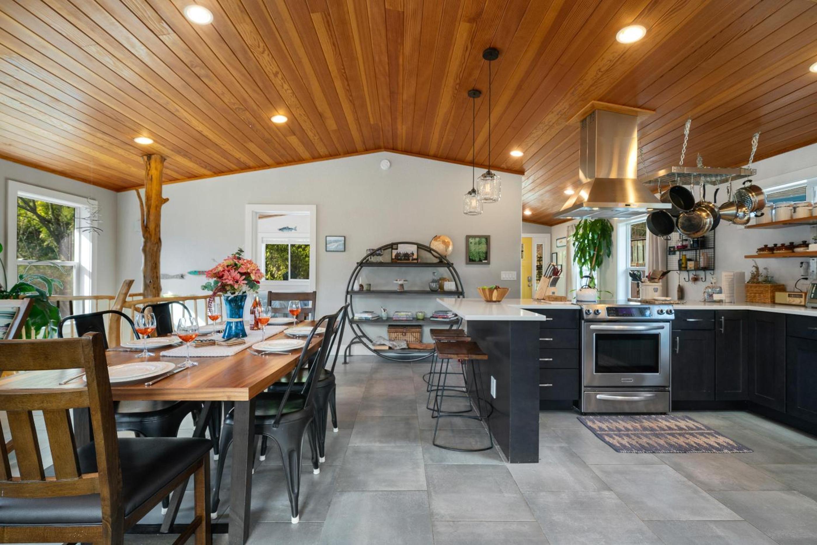 Elk Haven (Barefeet Retreat)
