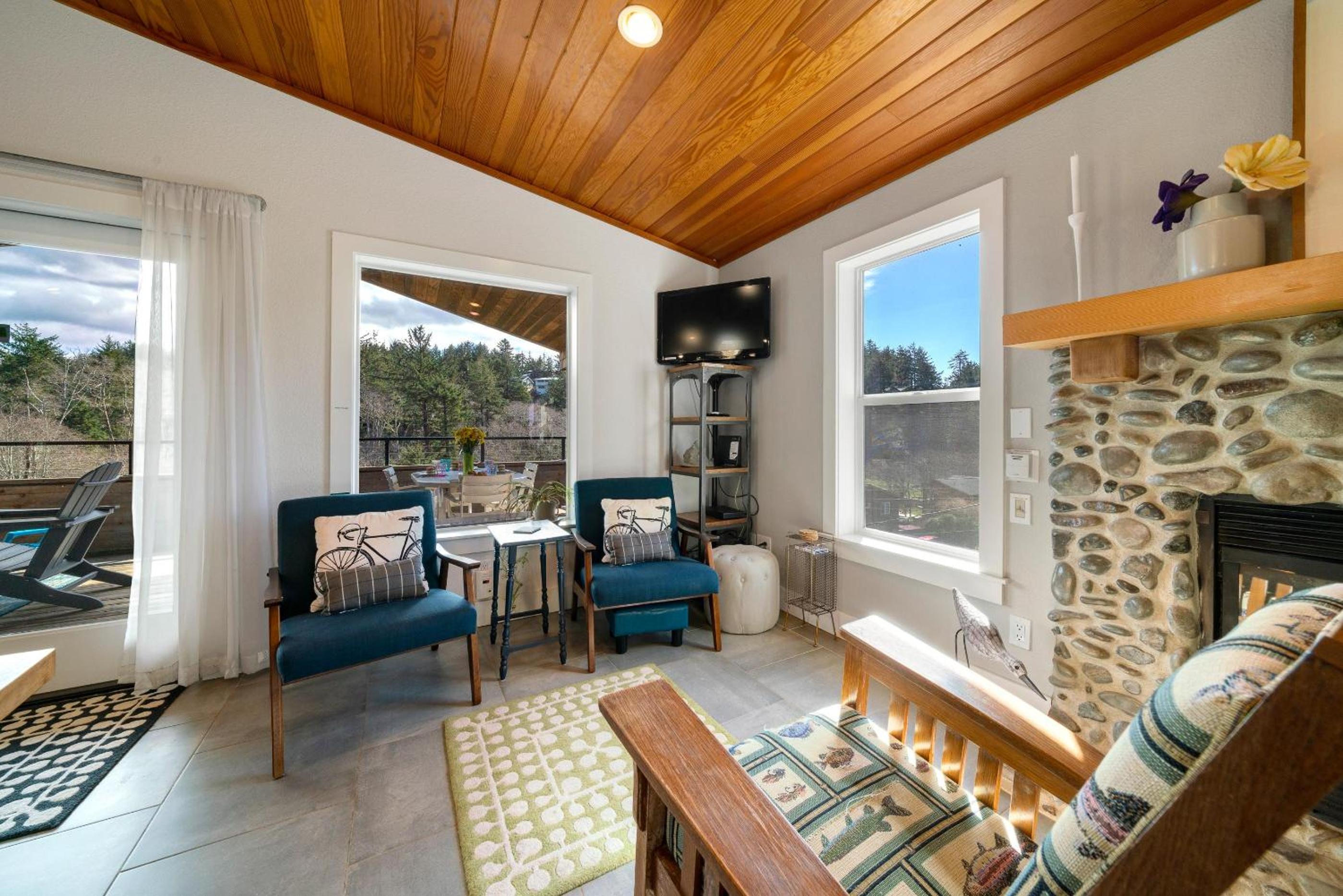 Elk Haven (Barefeet Retreat)