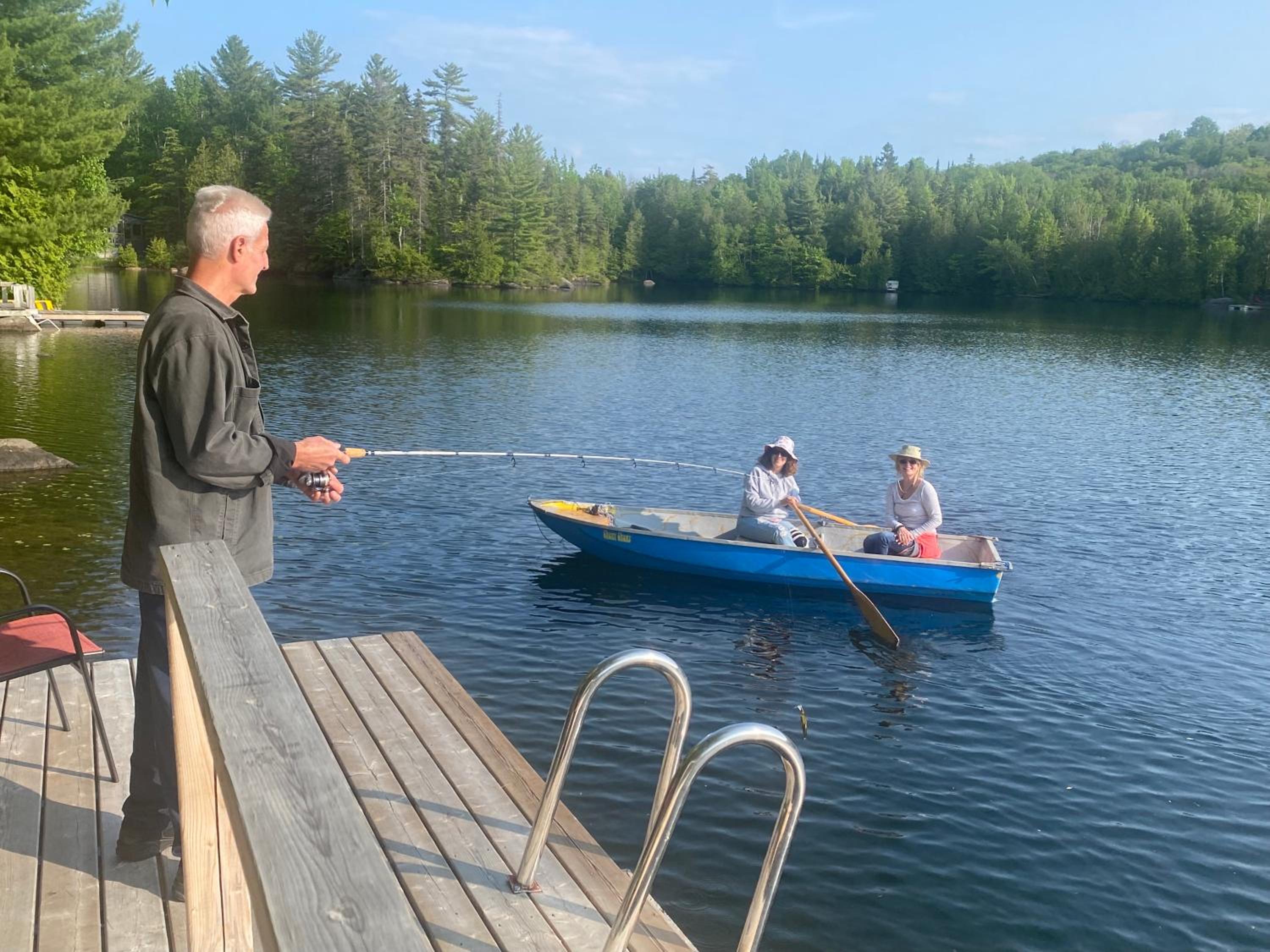 Serendipity Hideaway Spring Lakefront Gem SUPs & Boats - Firewood Included, 10 on 10