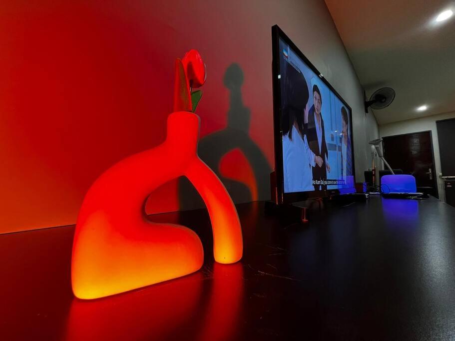 Mount Austin 2-4pax Entire Studio