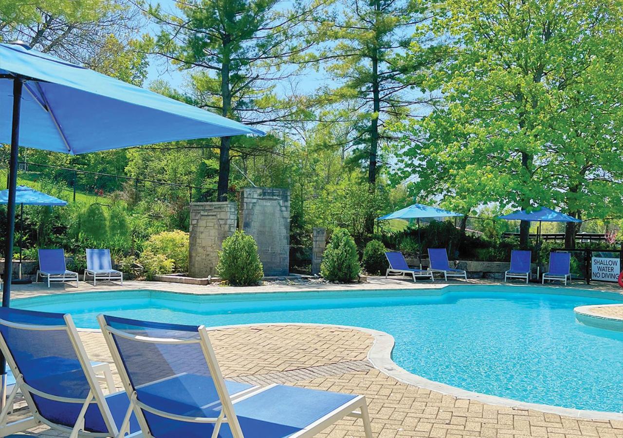 Hockley Valley Resort