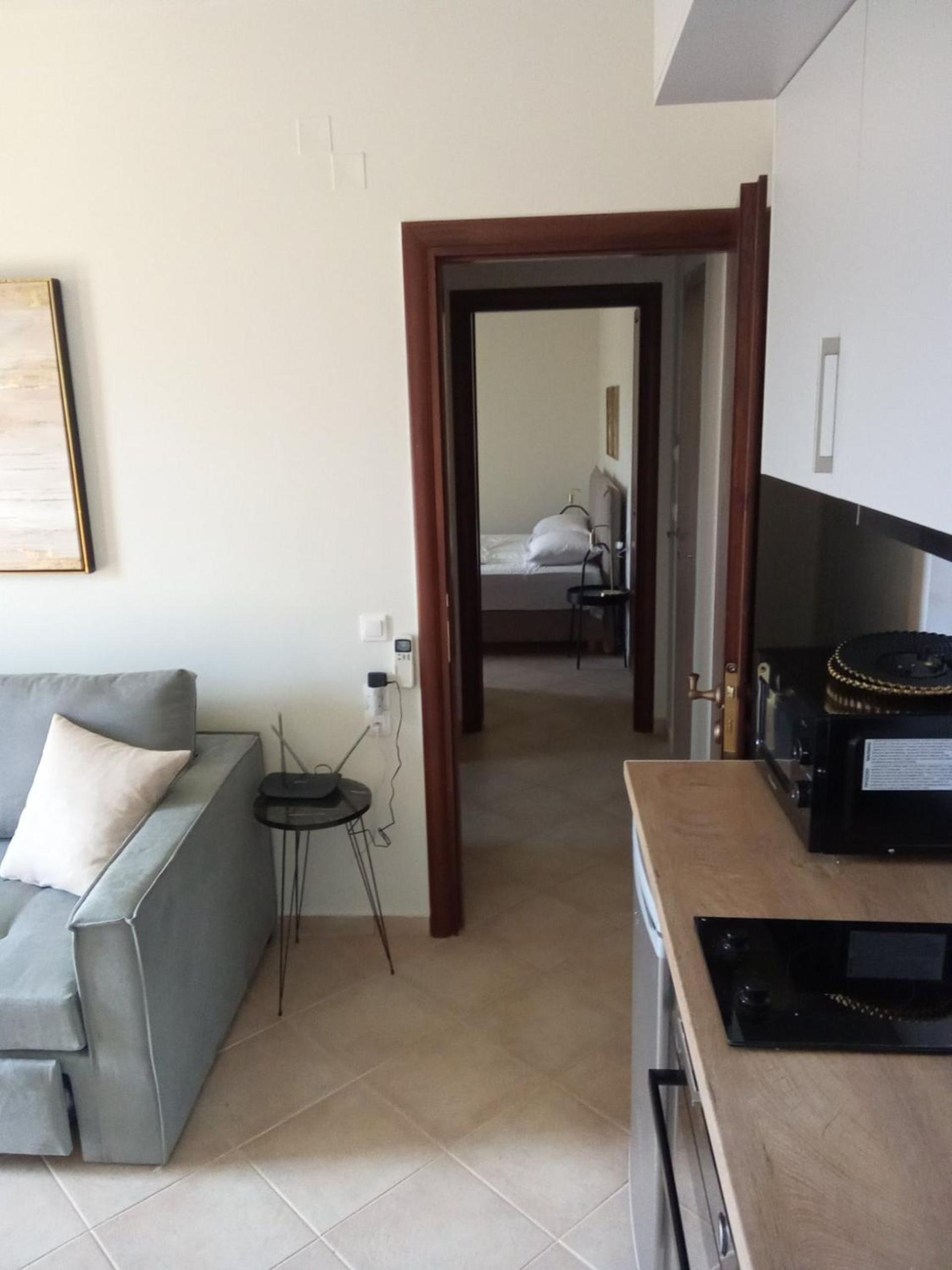 Alkioni Suites, beachfront, with mountain view view 3