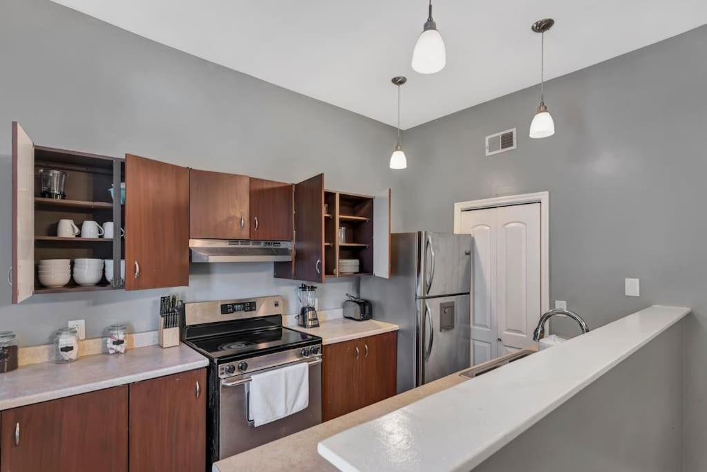 Ofallon Vacations - Breathtaking Unit in Shaw - 4 Queen beds 1W - Property Image 1