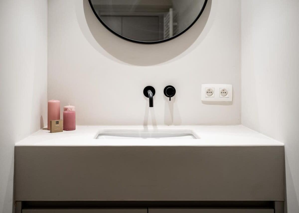 Stylishly renovated apartment with city view