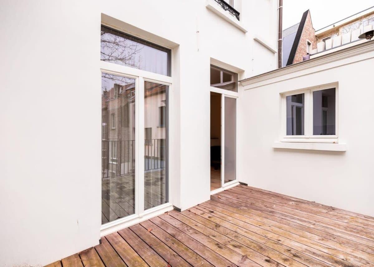 Bright apartment with terrace in heart of Ghent
