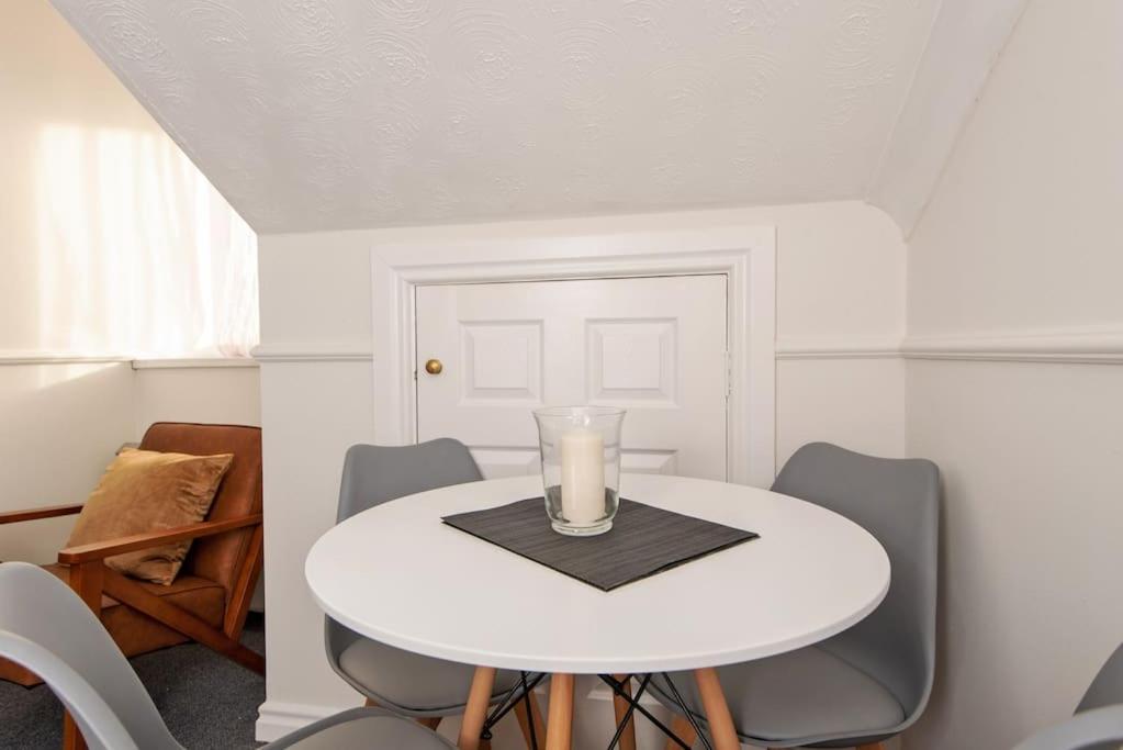 Central Washington Apartment