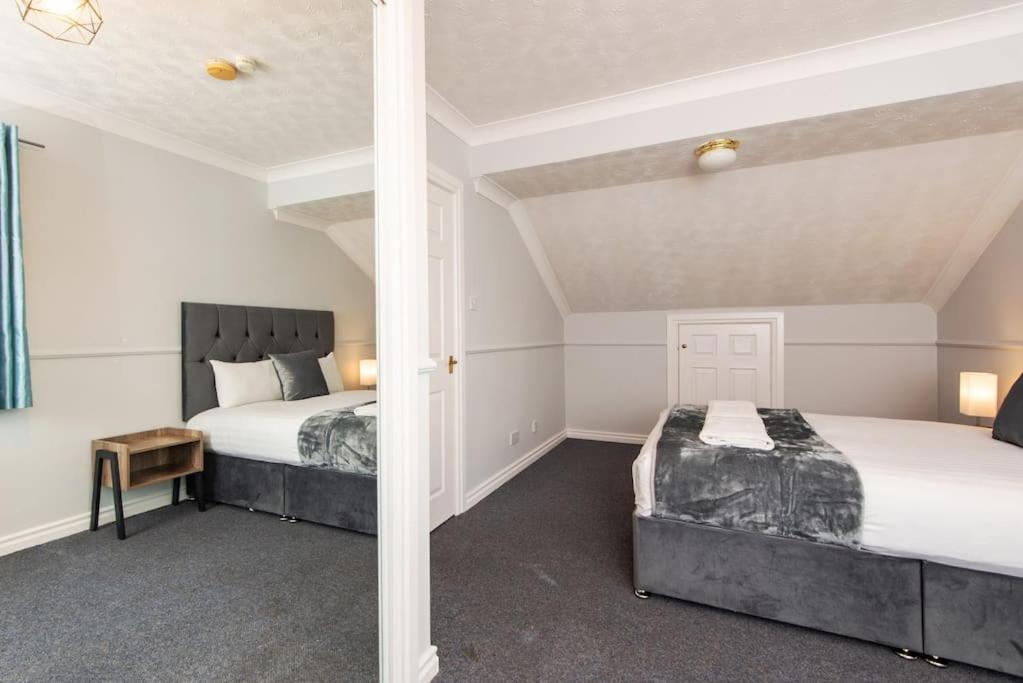 Central Washington Apartment