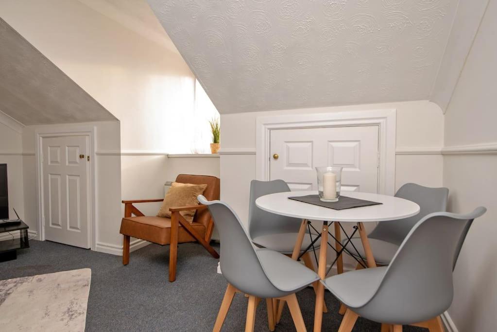 Central Washington Apartment