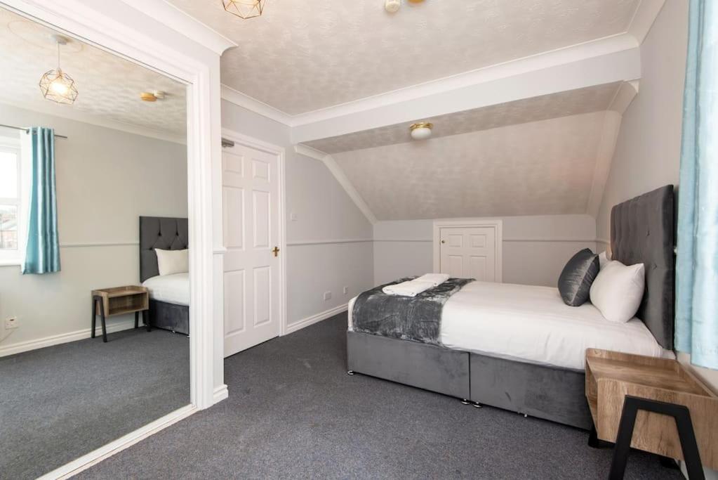 Central Washington Apartment
