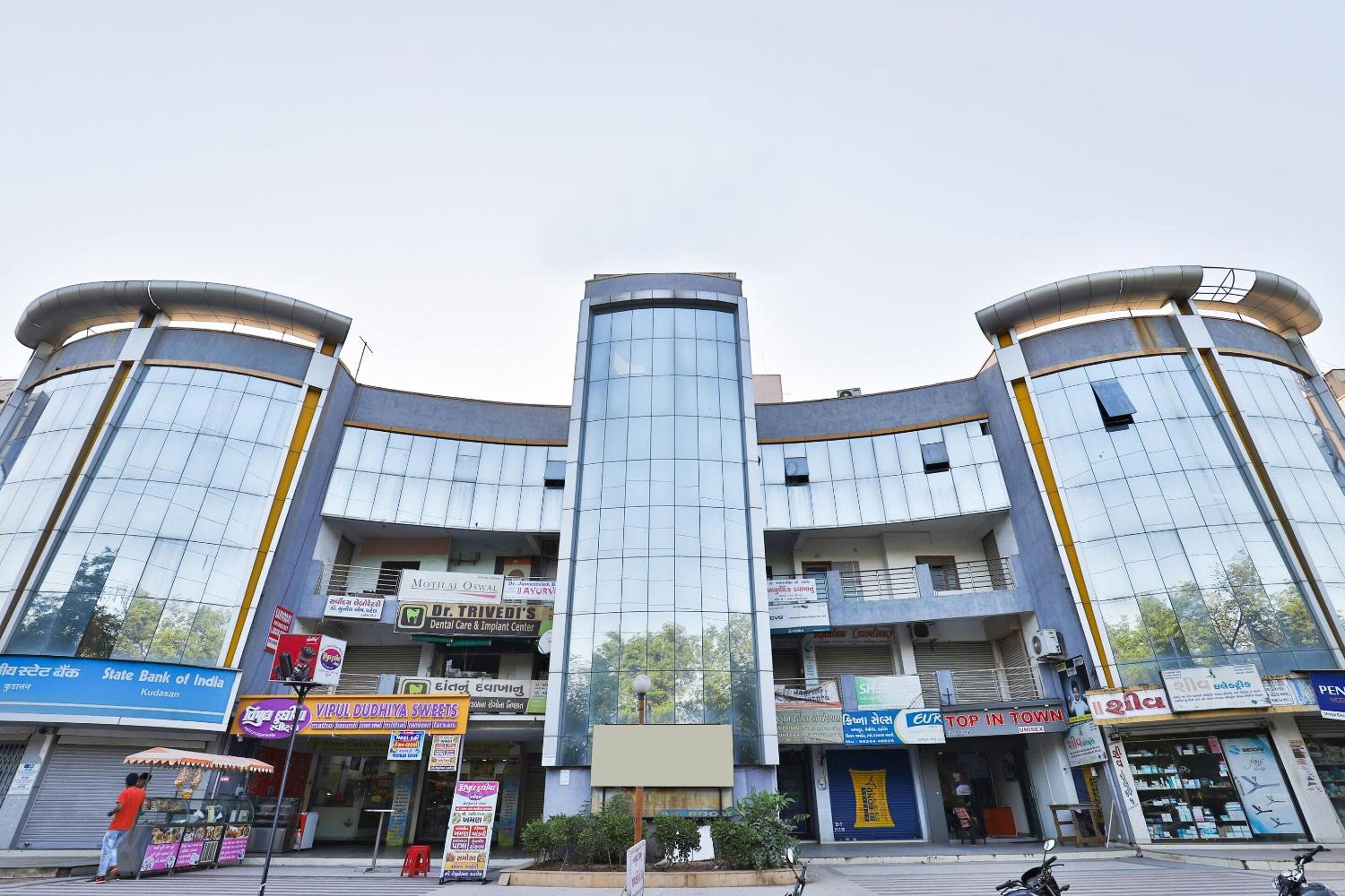 Hotel Ashooka Inn