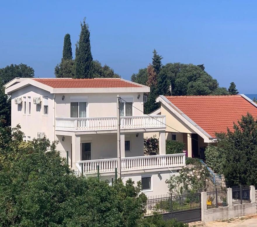 Adriatic Family House